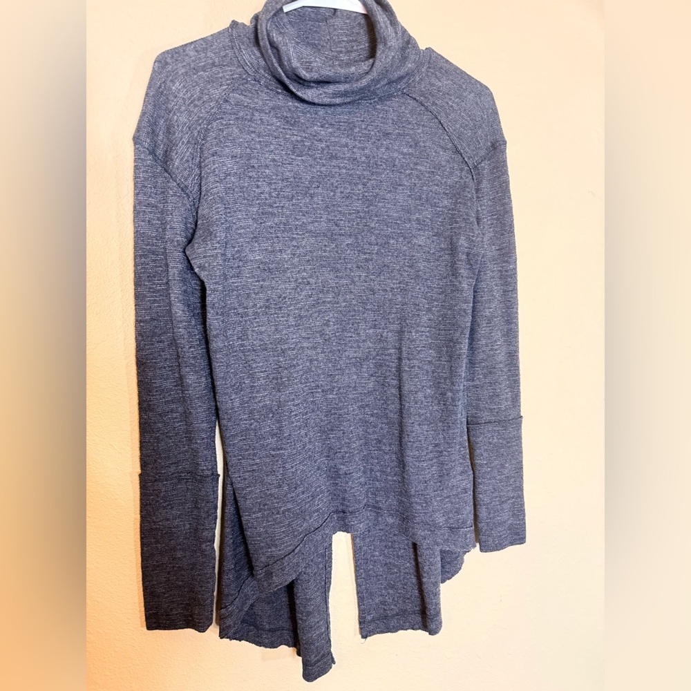 Free People Charcoal Cowl Neck Sweater size small oversized - Picture 3 of 8